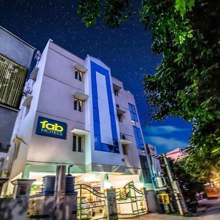 Fabhotel Aditya Yatri Nivas - Nr Tirupati Railway Station Exterior foto