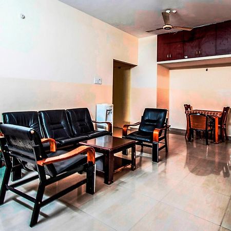 Fabhotel Aditya Yatri Nivas - Nr Tirupati Railway Station Exterior foto
