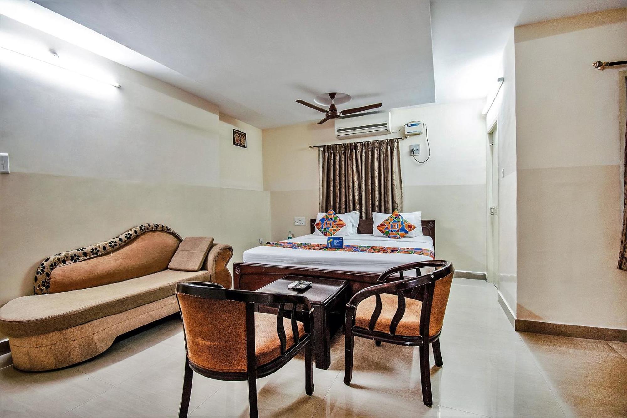 Fabhotel Aditya Yatri Nivas - Nr Tirupati Railway Station Exterior foto