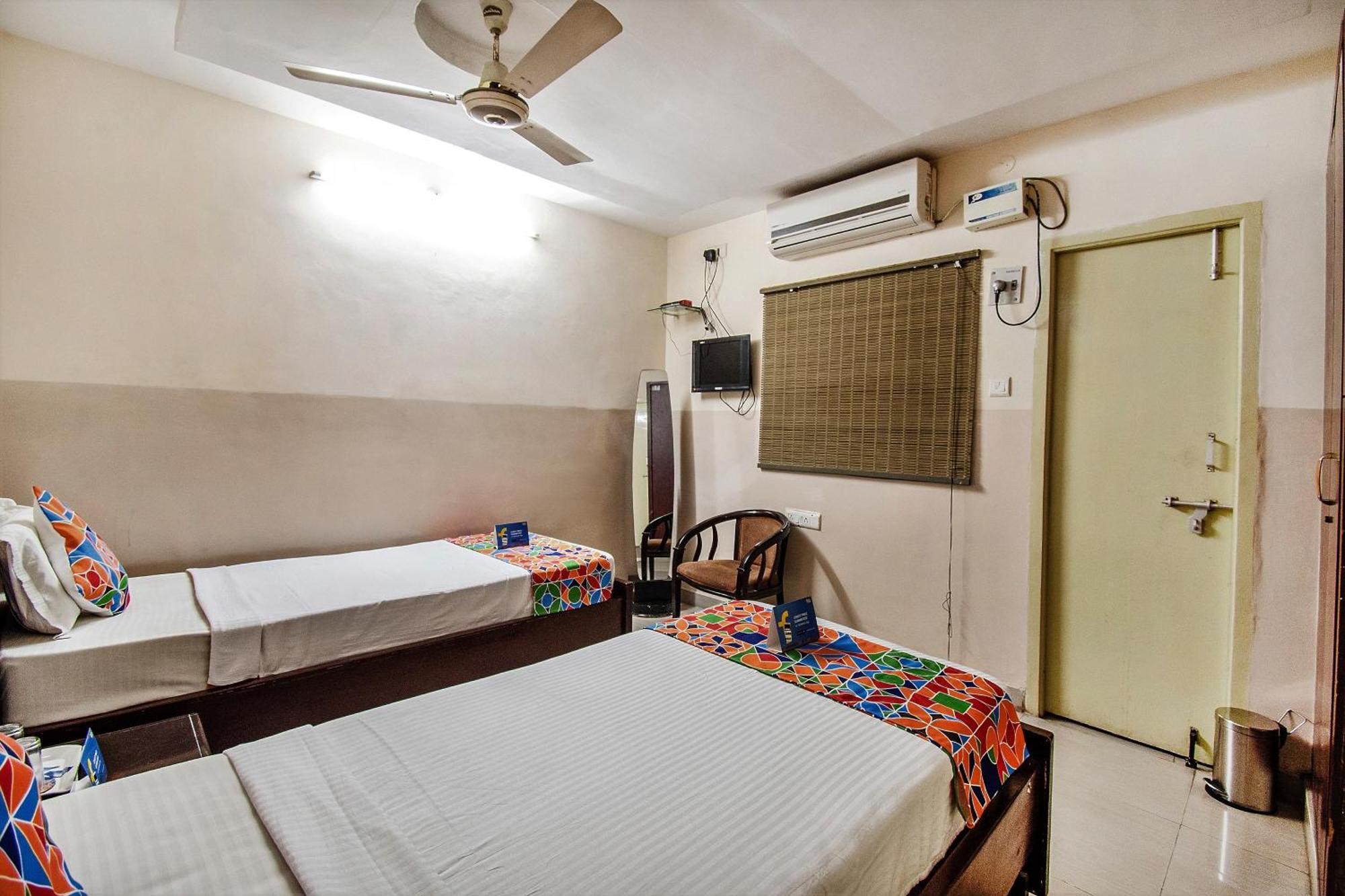 Fabhotel Aditya Yatri Nivas - Nr Tirupati Railway Station Exterior foto
