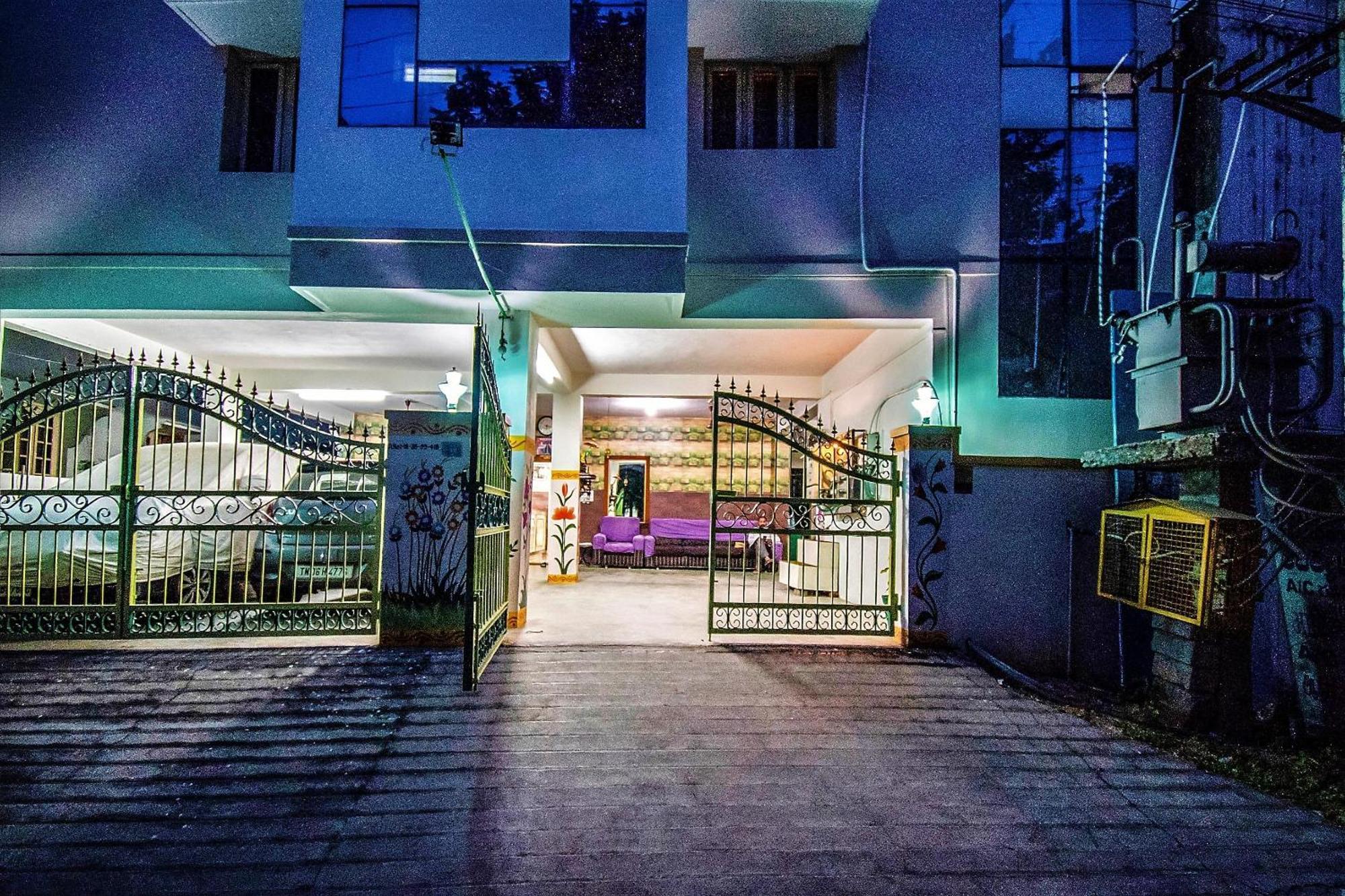 Fabhotel Aditya Yatri Nivas - Nr Tirupati Railway Station Exterior foto